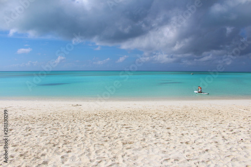 Fototapeta Naklejka Na Ścianę i Meble -  Beach and blue sea, Long Island, Bahamas