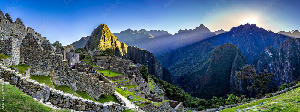 Machu Pichu Sunrise - obrazy, fototapety, plakaty 