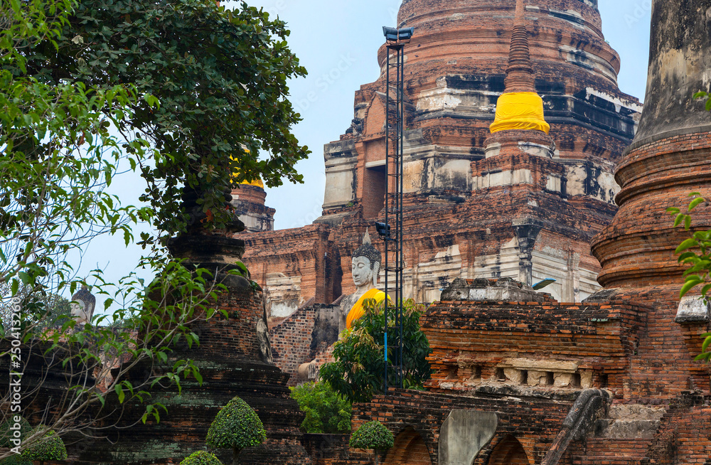 Fototapeta premium Tempelanlage Wat Yai Chai Mongkhol