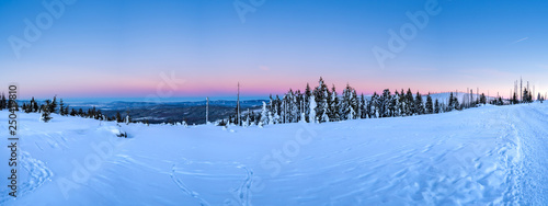 Winterpanorama am Dreisessel mit Blick Richtung Sumava