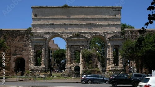 Roma (Patrimonio de la Humanidad). SPQR. Ciudad Eterna. La Porta Maggiore ( Porta Prenestina). Lazio, Italia, Europa. photo