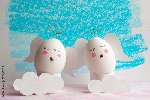 fun idea for easter - singing angels eggs © fiona_toke
