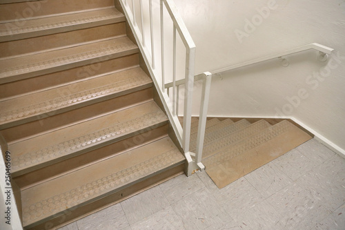 Foto Fire escape stairwell used to safely evacuate people