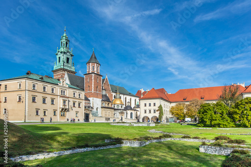 Fototapeta Naklejka Na Ścianę i Meble -  The Royal Archcathedral Basilica of Saints Stanislaus and Wenceslaus in Wawel Castle in Krakow, Poland