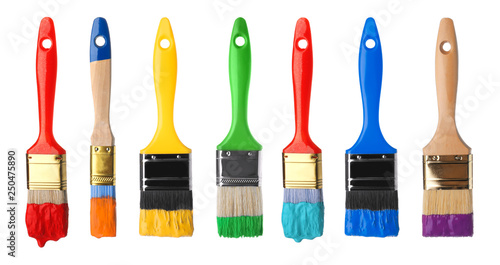Fototapeta Naklejka Na Ścianę i Meble -  Set of different paint brushes on white background
