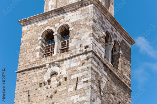 Glockenturm der Pfarrkirche Heiliger Servul in Buje