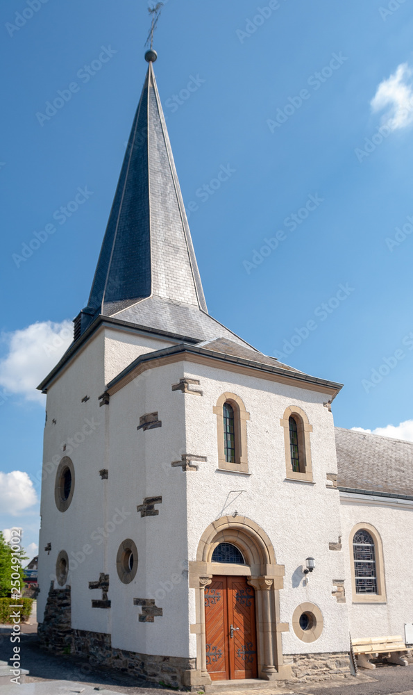 Fototapeta premium Church in Niederwampach