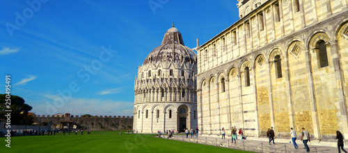 Fotografie Piazza dei miracoli pantheon _ Pisa.