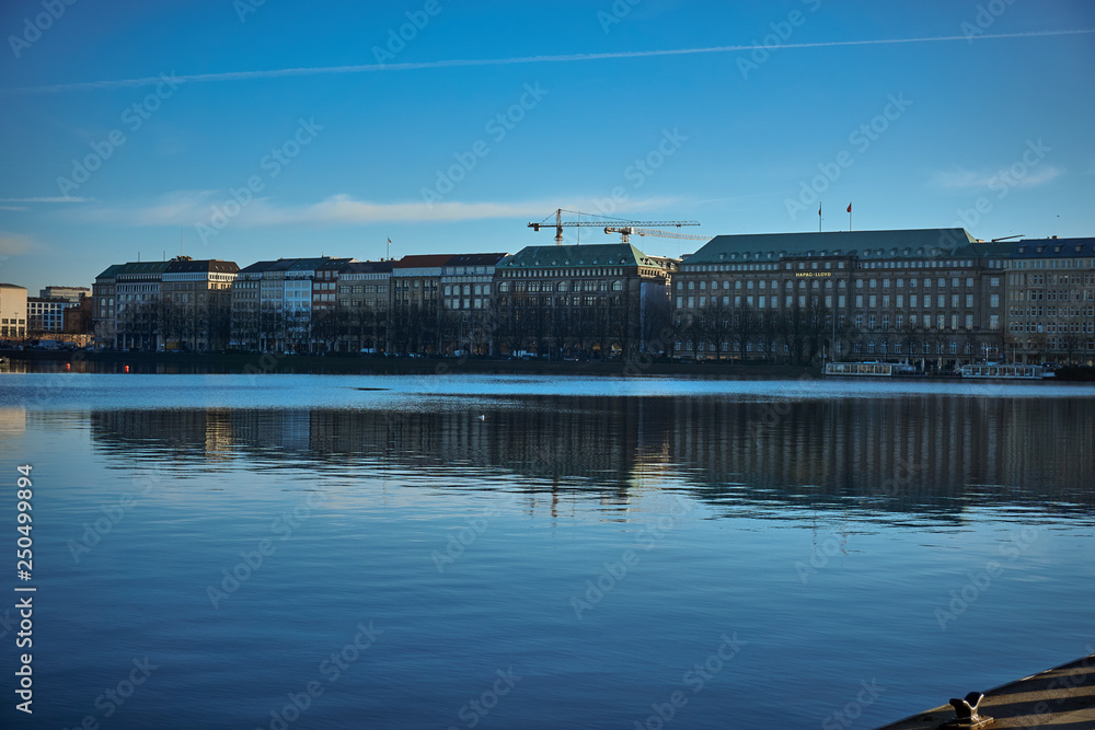 Naklejka premium Hamburger Binnenalster zur Winterzeit