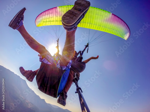 Fotografia Paragliding in the sky