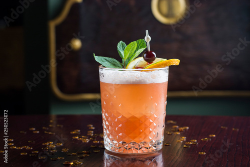 beverage, cocktail, refreshment, bar, food, drink, juice, glass, alcohol, fresh, fruit, ice, garnish, cold, background, syrup, alcoholic, citrus, tropical, wooden, gin, party, refreshing, closeup, red