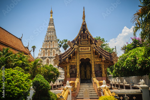 Beautiful Wat Chedi Liam (Temple of the Squared Pagoda), the only ancient temple in the Wiang Kum Kam archaeological area that remains a working temple with resident monks at Chiang Mai, Thailand. © kampwit