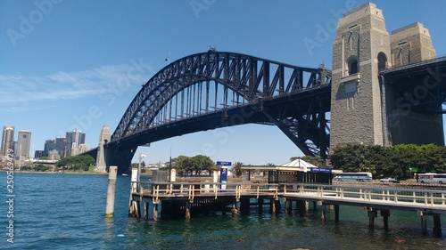 Fototapeta Naklejka Na Ścianę i Meble -  sydney harbour bridge in australia