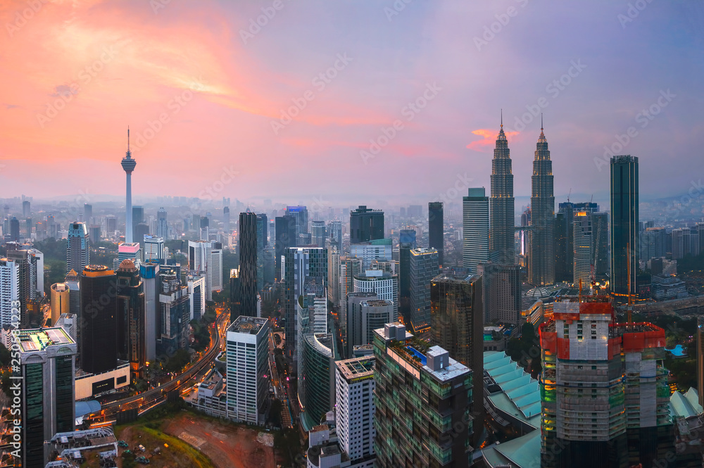 Fototapeta premium City of Kuala Lumpur, Malaysia at sunset