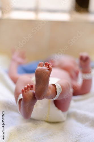 A newborn baby's feet in the neonatal unit in hospital