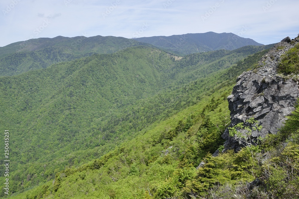 Naklejka premium 乾徳山より奥秩父の山々を望む
