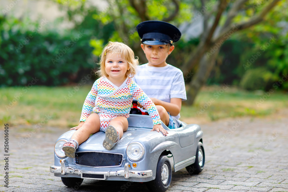 Happy kid top toy car