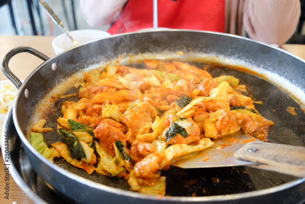 Fototapeta premium Korean food consists of chicken, vegetables and chili paste.#2