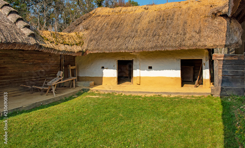 Traditional countryside hou...