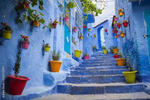 Fototapeta Naklejka Na Ścianę i Meble -  calle azul marruecos