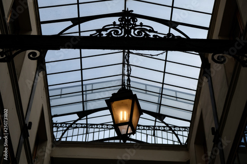 Vieille lampe parisienne 
