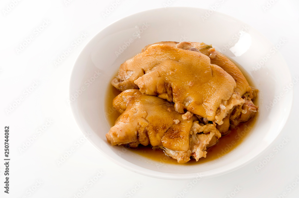 沖縄料理 てびち(豚足の煮付け) 沖縄料理 てびち(豚足の煮付け)