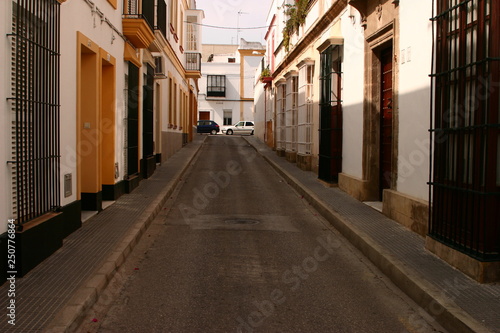 Typical street in Andalusia. Seville.Spain © VEOy.com