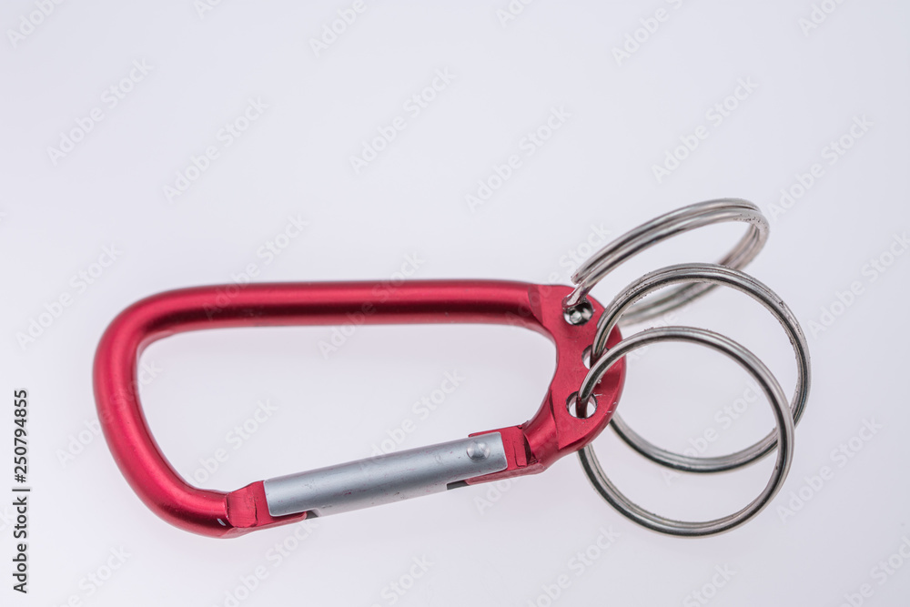 RED aluminum carabiner with 3 rings RED aluminum carabiner with 3 rings