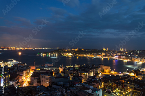 Fototapeta Naklejka Na Ścianę i Meble -  Istanbul and the golden horn