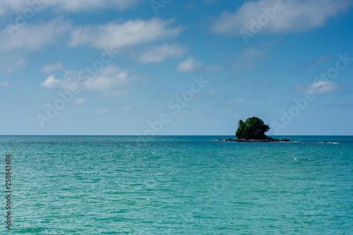 Fototapeta Naklejka Na Ścianę i Meble -  Beautiful Scene of Jerudong Beach with blue sky