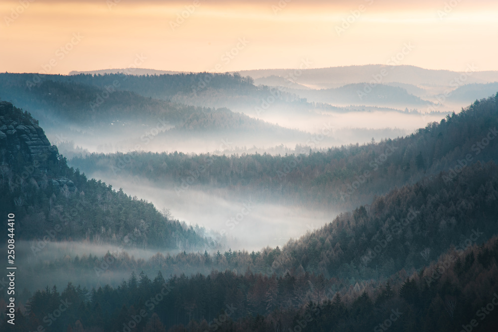 sächsische Schweiz bei Nebel
