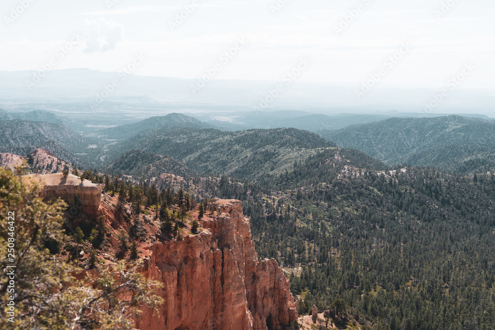 Cliff overlook to a canyon in Bryce Canyon National Park in Utah