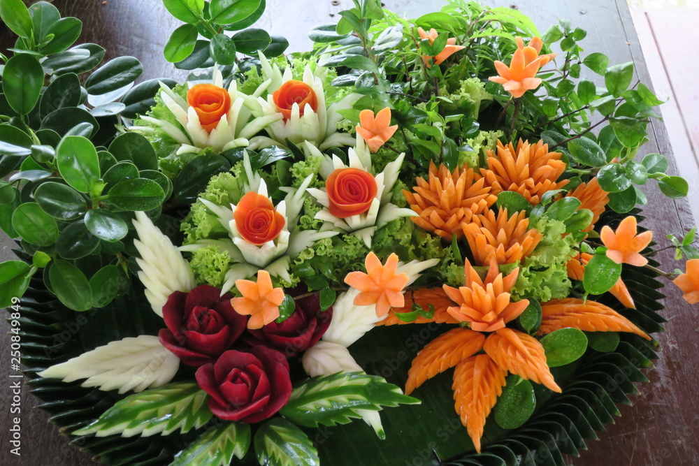 Obraz premium フルーツカービング タイ 花