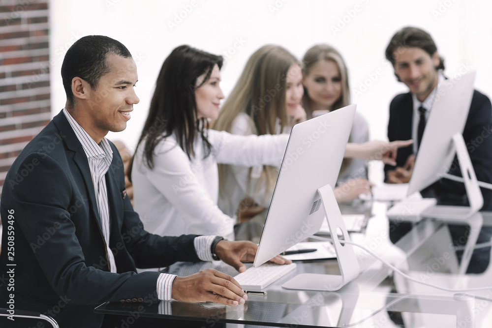Business People At The Meeting Discuss Current Issues At The Modern Office Business People At The Meeting Discuss Current Issues At The Modern Office
