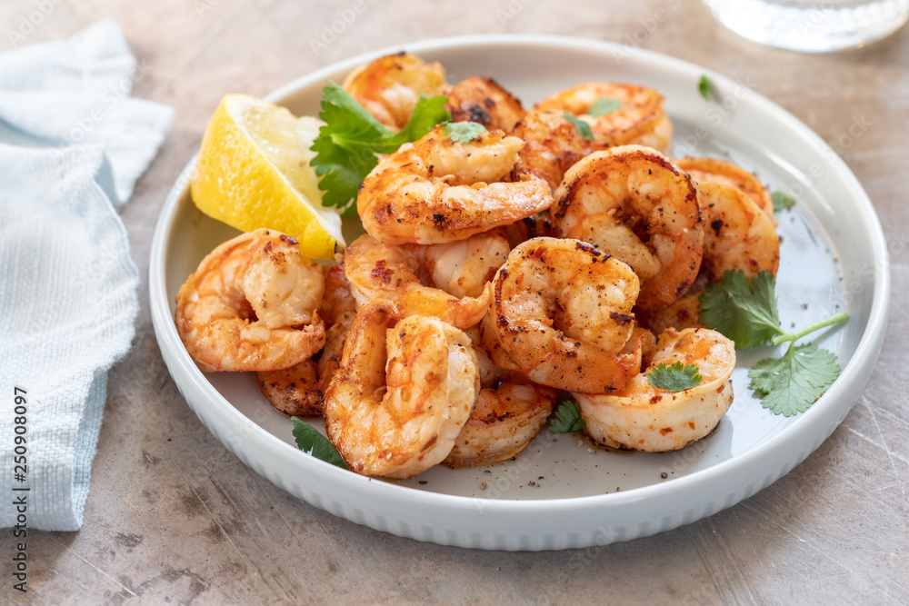 Spicy garlic chilli Prawns Shrimps with lemon and cilantro Spicy garlic chilli Prawns Shrimps with lemon and cilantro