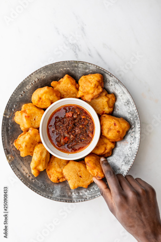 Pakora fritters with dipping sauce
