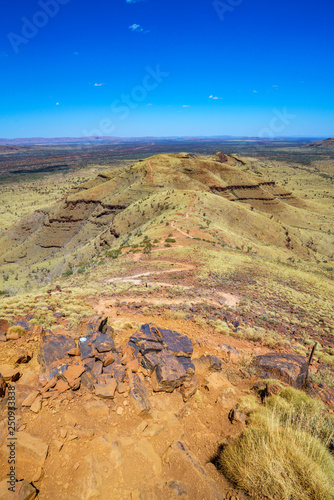 hiking on mount bruce in karijini national park, western australia 41