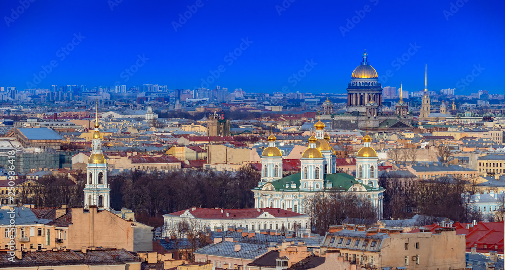 Obraz premium Saint Petersburg. Russia. Panorama of the city of St. Petersburg. Cityscape Petersburg. Saint Isaac's Cathedral. Panoramic view Isaac's Cathedral. Architecture of St. Petersburg. Russian sights.