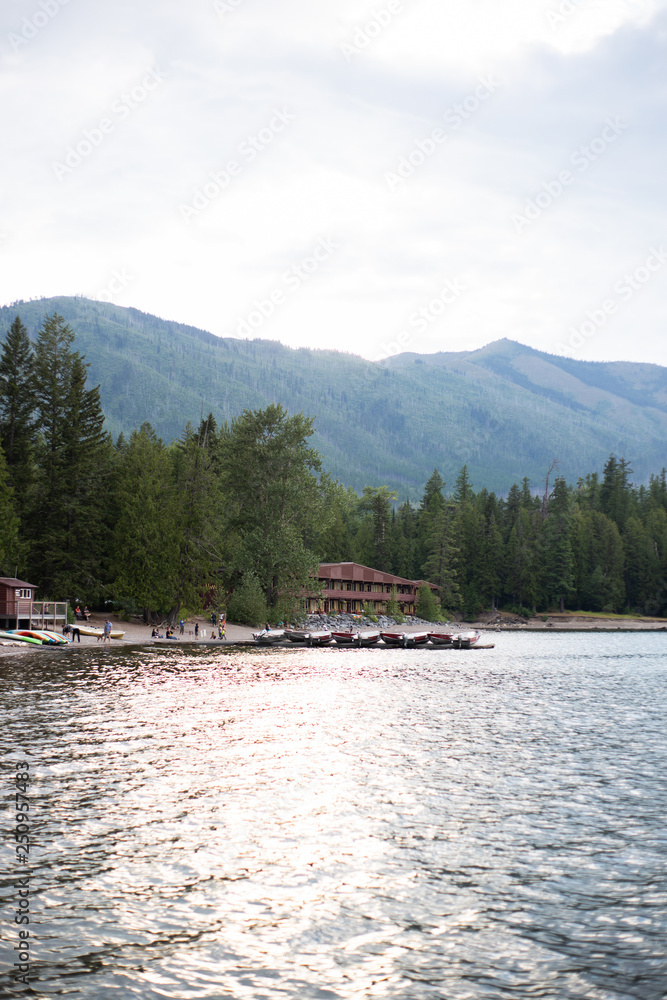 Naklejka premium great lake house near lake to chill during summer with family