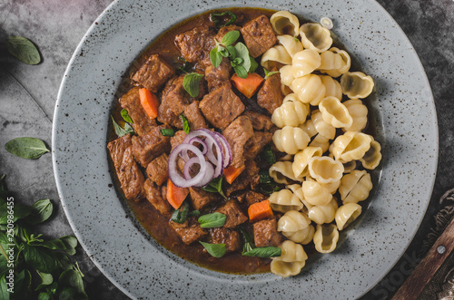 Goulash stew slow cook with pasta