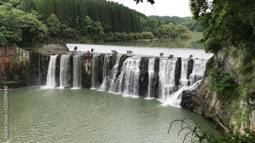 大分県　沈墜の滝