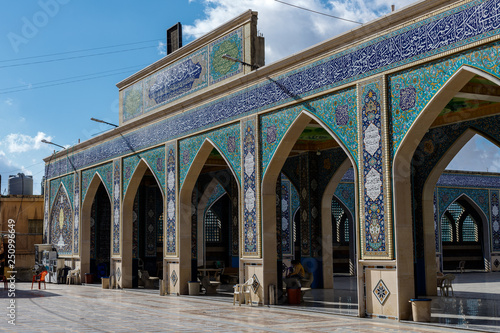 Mosquée de baalback, cour décorée de mosaïque bleu, liban