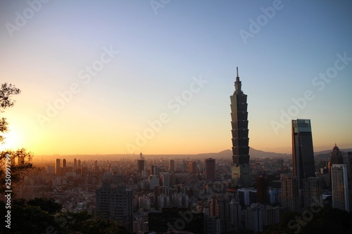 Sunset at Taipei 101 photo