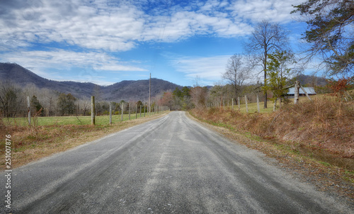 "A Country Road" granite crusher run ranchers driveway in the Blue Ridge Mountains ZDS Americana Landscapes