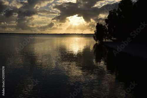 lever de soleil sur Pangalan 1730