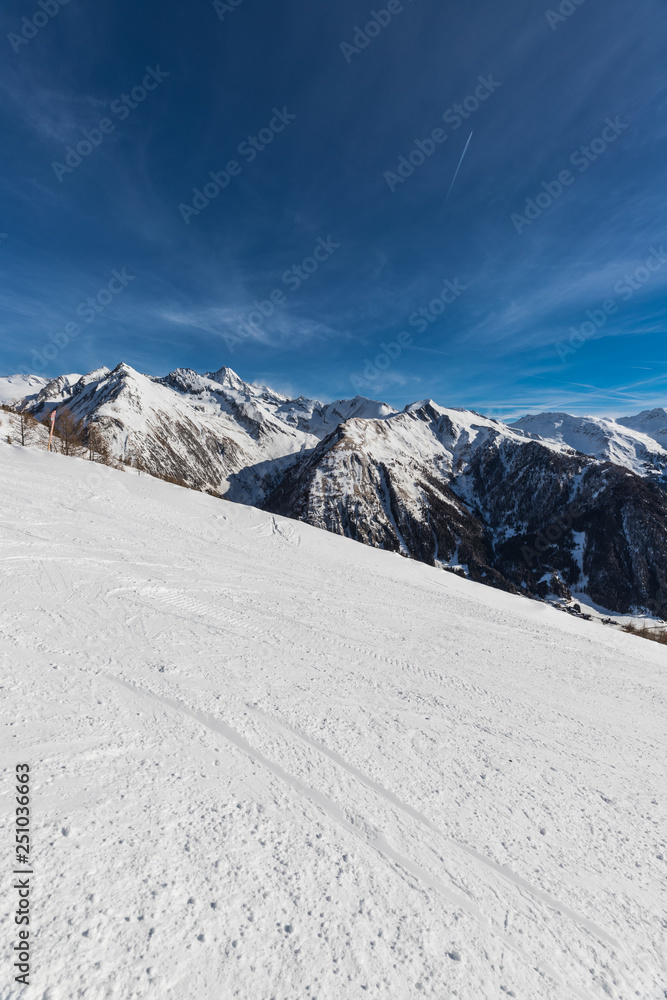 Obraz premium Skiing In Kals Matrei Austria