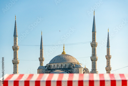 Yeni Cami mosque in istanbul, Turkey photo