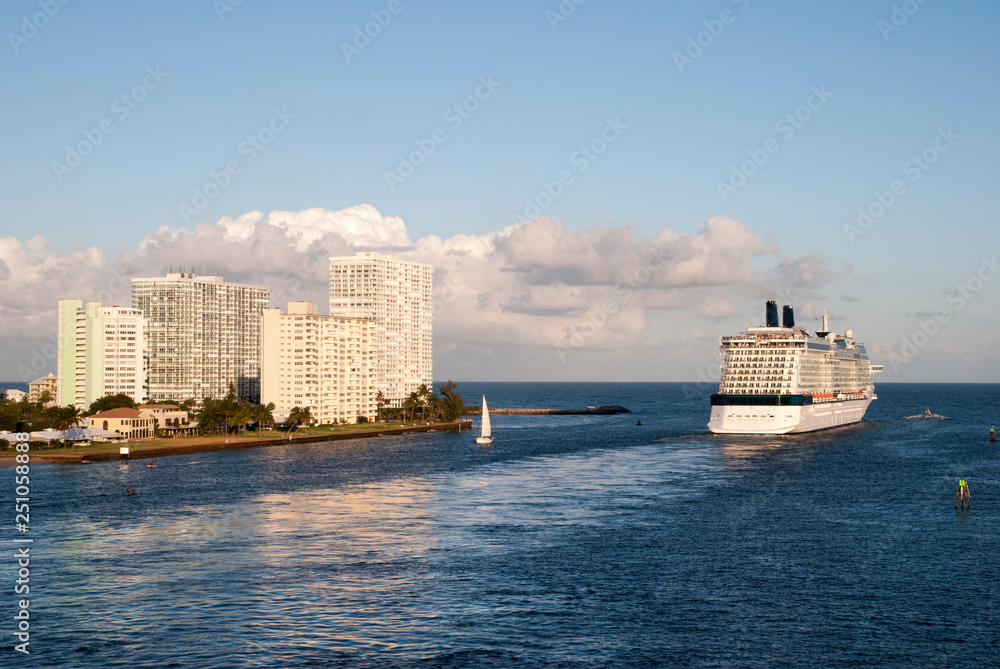 Cruise Ship Leaving Fort Lauderdale Cruise Ship Leaving Fort Lauderdale