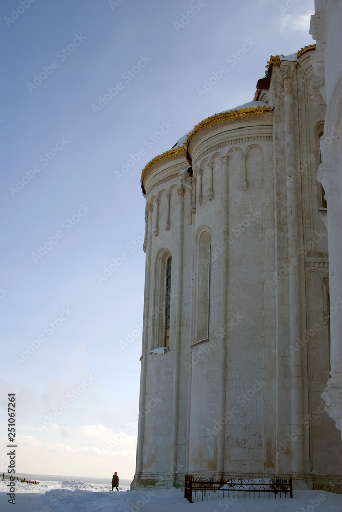 Obraz premium Assumption church in Vladimir town, Russia, famous by its frescoes painted by Andrey Rublev. Popular landmark. Color photo.