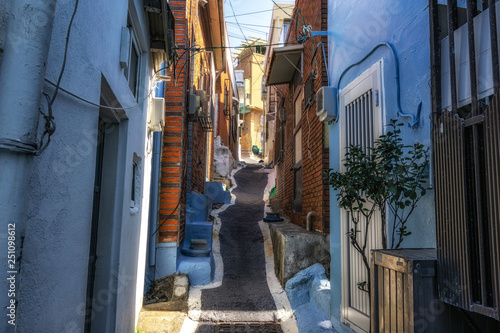 Huinnyeoul Village alleyways © aaron90311